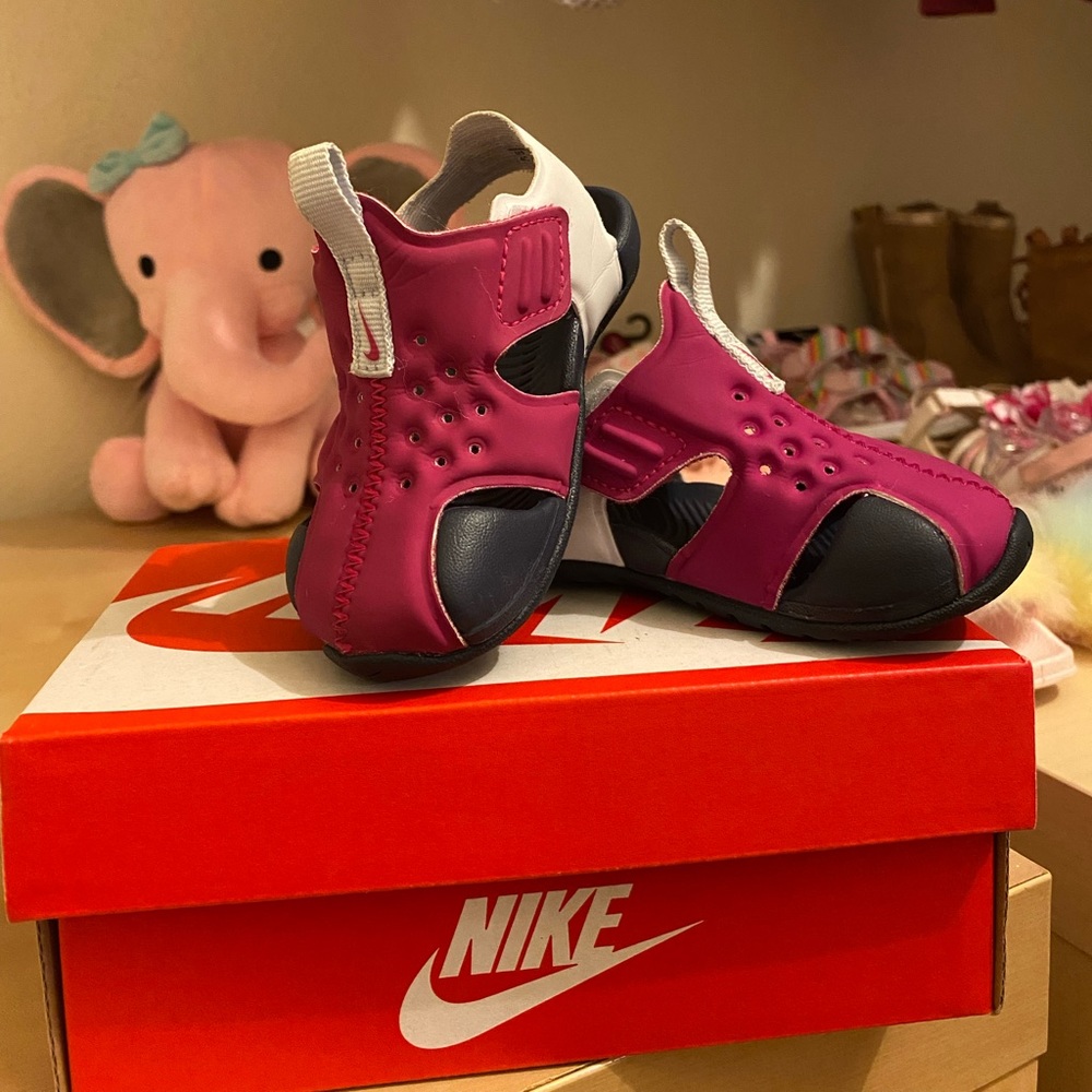 Nike toddler Sandals